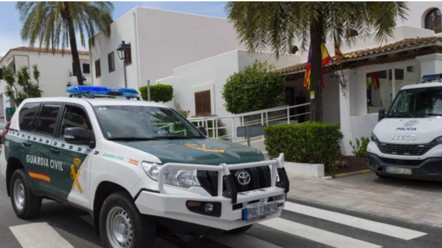 Coche de la Guardia Civil, archivo