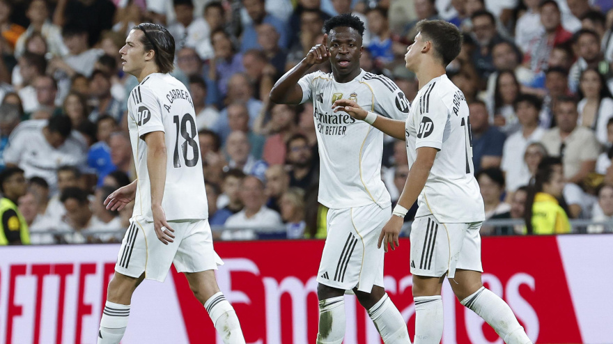 Los jugadores del Real Madrid celebran uno de los goles ante el Mallorca