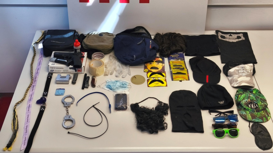 Material intervenido al presunto violador