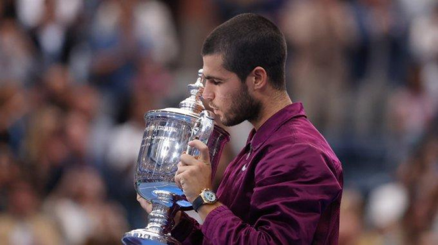 Carlos Alcaraz vuelve a reinar el tenis mundial