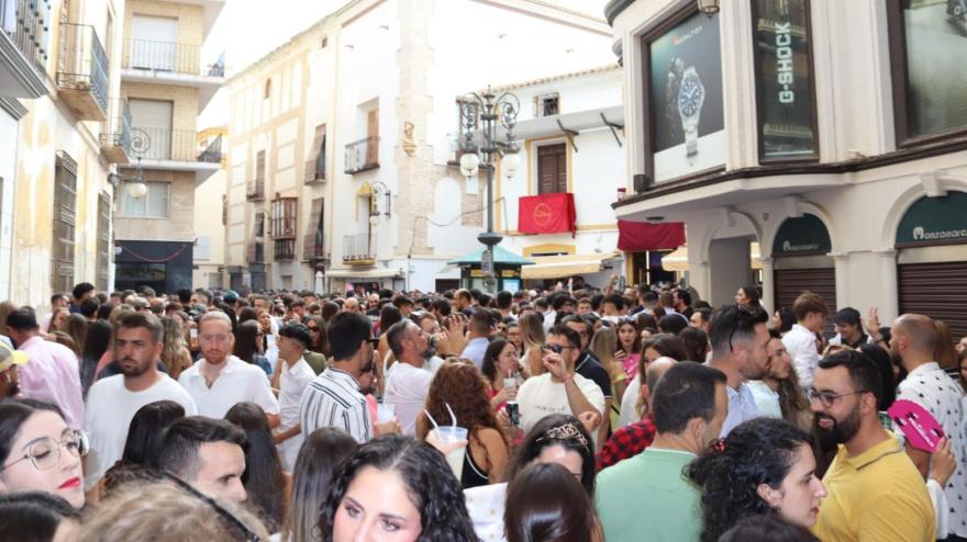 Multitud en la feria de día de Lorca en una imagen de archivo