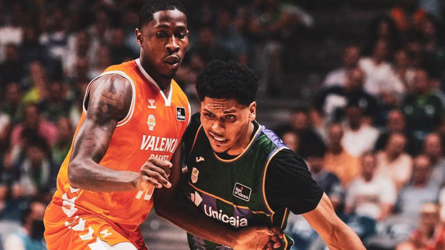 Unicaja cae ante el Valencia en casa y dice adiós a la final de la Supercopa (87-93)