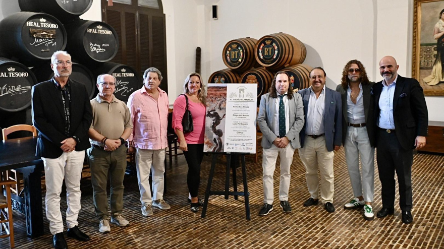 Presentación Bodegas Estévez del ciclo 'Otoño Flamenco', de la peña Tío José de Paula