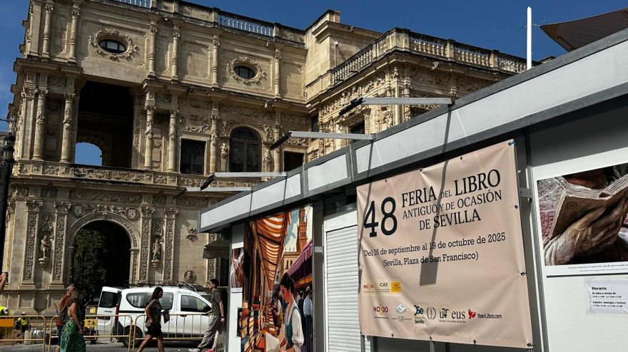 Feria del libro antiguo y de ocasión de Sevilla