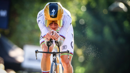 Remco Evenepoel en acción durante la contrarreloj del Europeo de ciclismo