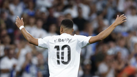 Mbappé celebra el 3-1 del Real Madrid contra el Villarreal