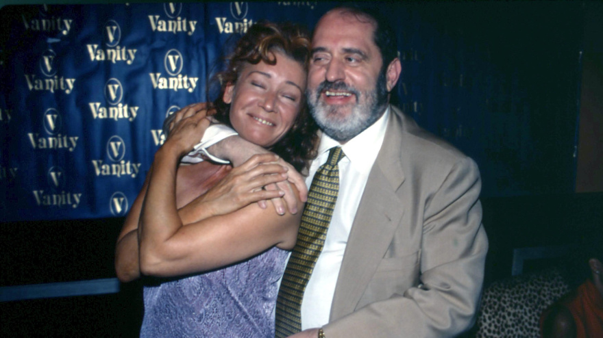 Mila Ximenez celebrando su cumpleaños con Emilio Rodriguez Menendez