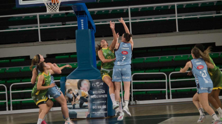 Imagen del duelo entre Cáceres y Celta en la LF Challenge