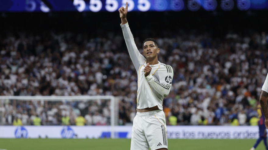 Bellingham celebra su gol, en el Real Madrid - Barcelona