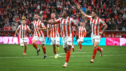 Otero celebra su gol al Zaragoza
