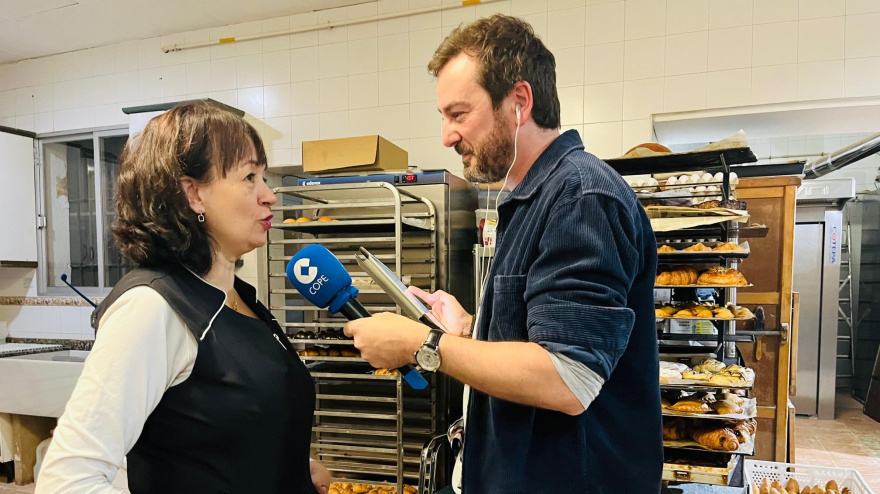 Mari Carmen, dueña de una panadería en Paiporta