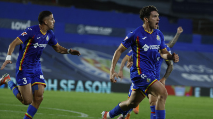 Mario Martín celebra su gol en el Getafe-Girona