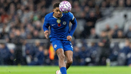 Fofana jugando con el Chelsea