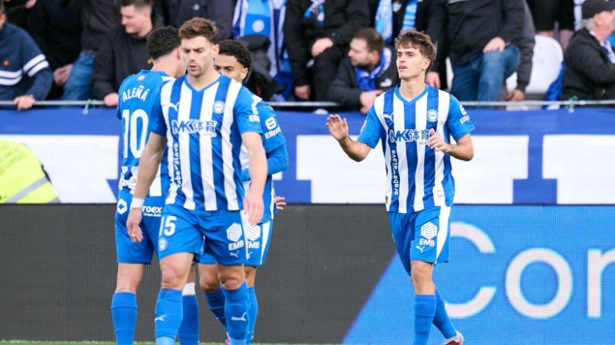 Denis Suárez abrió el marcador en el Alavés-Espanyol