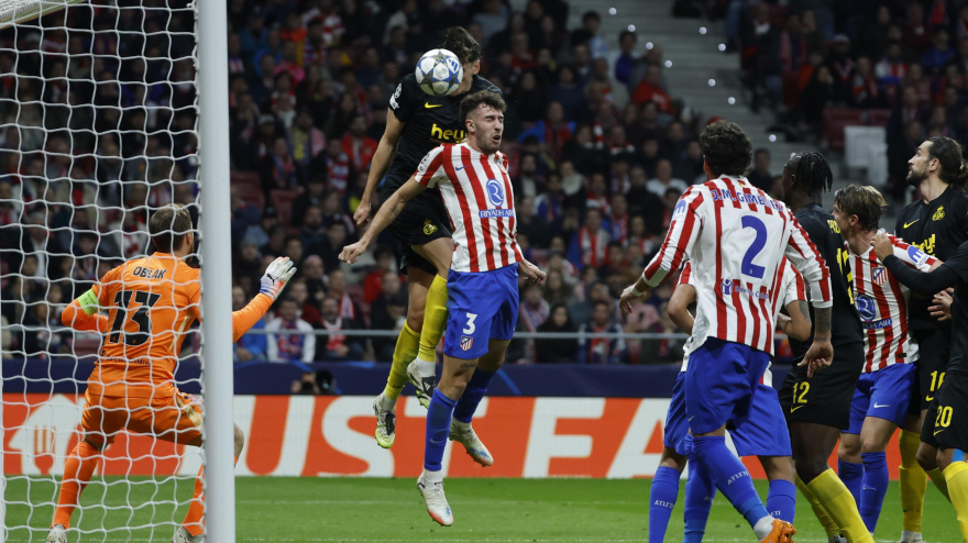 Sykes marca el gol del Saint Gilloise ante el Atlético de Madrid