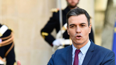 2J114TG 2J114TG Spanish Prime Minister Pedro Sanchez address journalists before a meeting at the Elysee Presidential with Emmanuel Macron Palace in Paris, France on March 21, 2022. Photo by Victor Joly/ABACAPRESS.COM