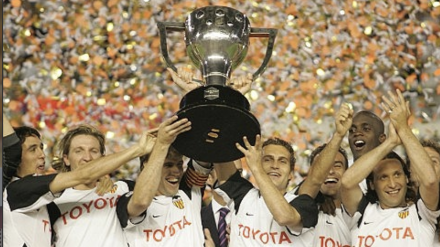 El Valencia CF alcanzó la gloria con las Ligas de 2002 y 2004