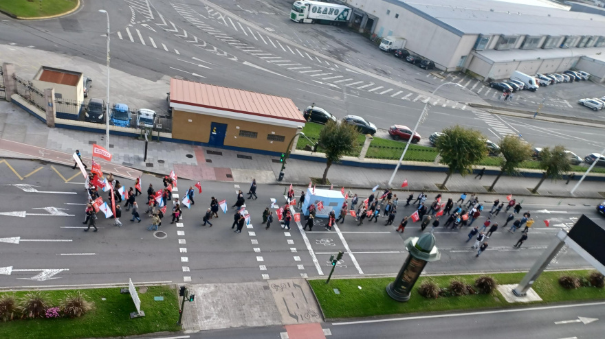 Protesta del personal de transporte por carretera de viajeros por las calles de A Coruña