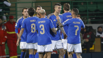 Los jugadores de Italia celebran un gol ante Moldavia