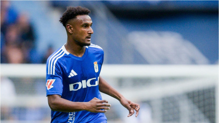 Hassan con el Real Oviedo