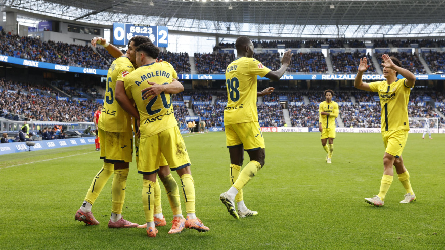 Moleiro celebra su gol en el Real Sociedad - Villarreal