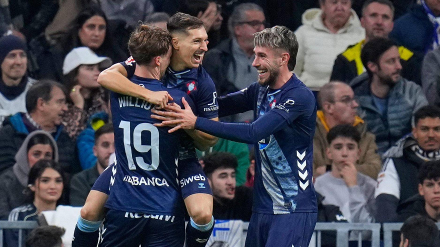 Williot Swedberg celebra uno de sus dos goles contra el Real Madrid