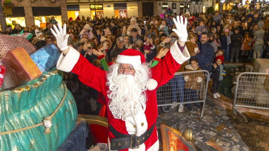 Papá Noel llegando al Icue el pasado año