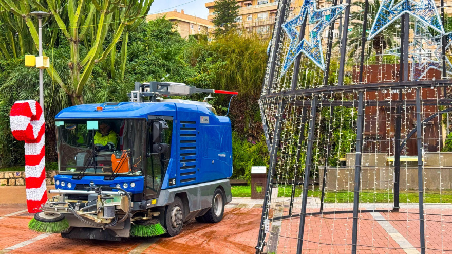 Motril activa un plan de limpieza sin precedentes para brillar en Navidad