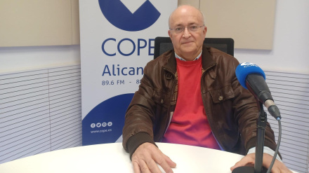 El magistrado Vicente Magro presenta la novela "Nunca me marcharé"