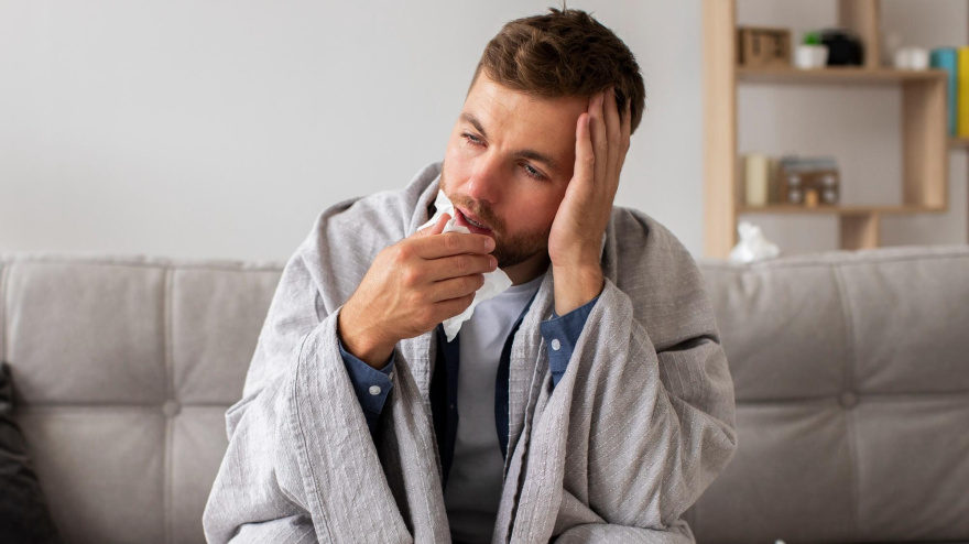 La gripe llega con una fuerza inusitada: una experta desvela las claves para protegerse este invierno