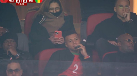 Mbappé se pone la camiseta de Achraf Hakimi, en la Copa África, para animar a Marruecos