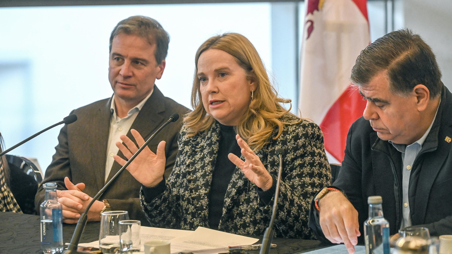 Desayuno de la alcaldesa de Burgos, Cristina Ayala, con medios de comunicación para hacer balance del año 2025