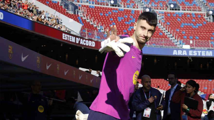 Joan García en un entrenamiento del FC Barcelona