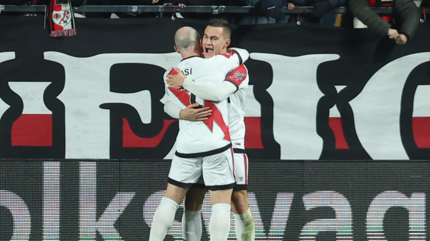 El Rayo Vallecano celebra el gol de Jorge de Frutos