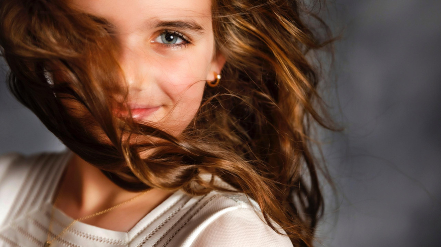 Verónica Muniosguren ha sido nominada por su innovador trabajo en las categorías de boda, comunión e infantil