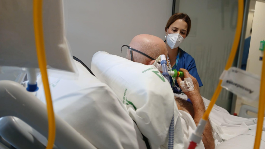 La fisioterapia irrumpe en la UCI de Motril para acelerar la recuperación de los pacientes críticos