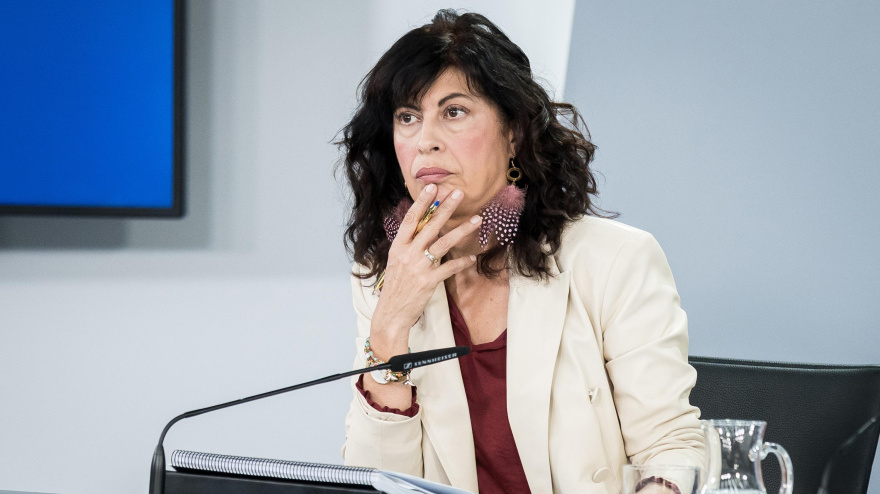 Archivo - La ministra de Igualdad, Ana Redondo, durante una rueda de prensa posterior a la reunión del Consejo de Ministros, en una fotografía de archivo.