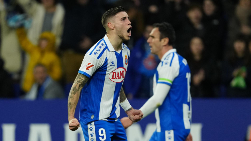 Roberto Fernández celebra el 1-0 del Espanyol contra el Alavés