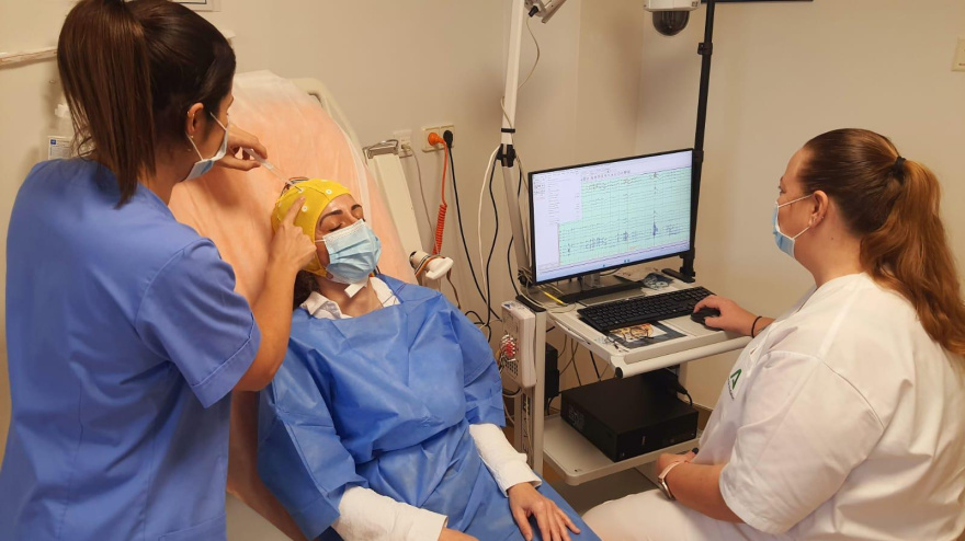 El Hospital de Motril realiza ya encefalogramas y evita el viaje de pacientes neurológicos a Granada
