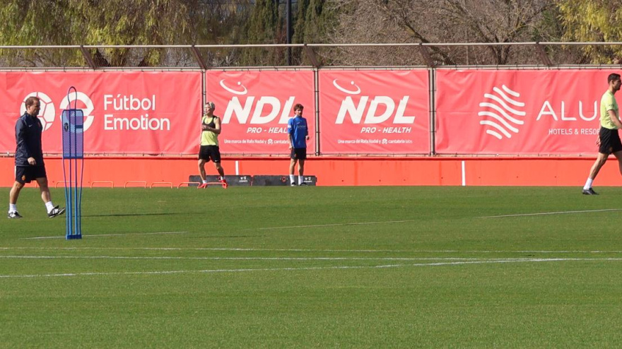 Asano, trabajando en solitario en Son Bibiloni