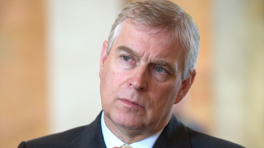 Andrés Mountbatten-Windsor se enfrenta, entre otras condenas, a cadena perpetua