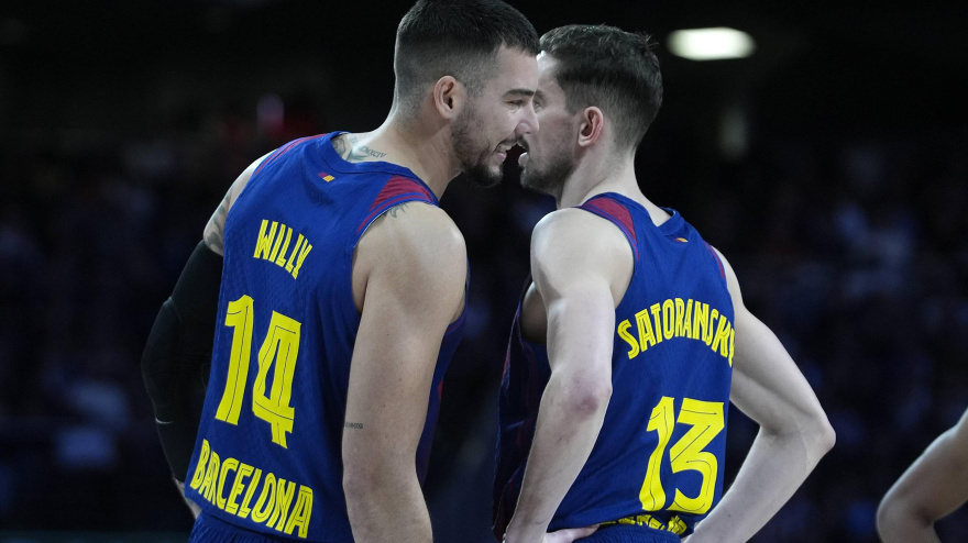 January 16, 2026, Madrid, Spain: FC Barcelona's Willy Hernangomez (l) and Tomas Satoransky during Euroleague Regular Season Round 22 match. January 16, 2026. (Credit Image: © Acero/PsnewZ via ZUMA Press)