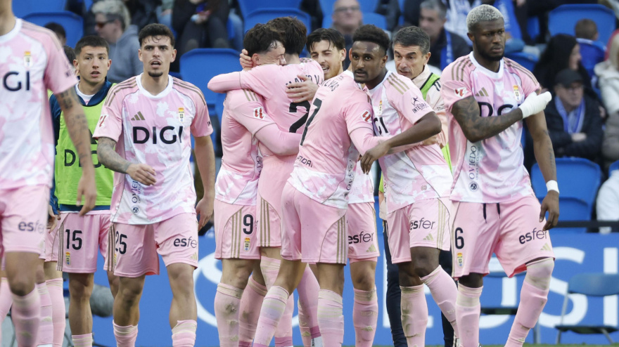 Federico Viñas celebra uno de sus tantos en Anoeta.