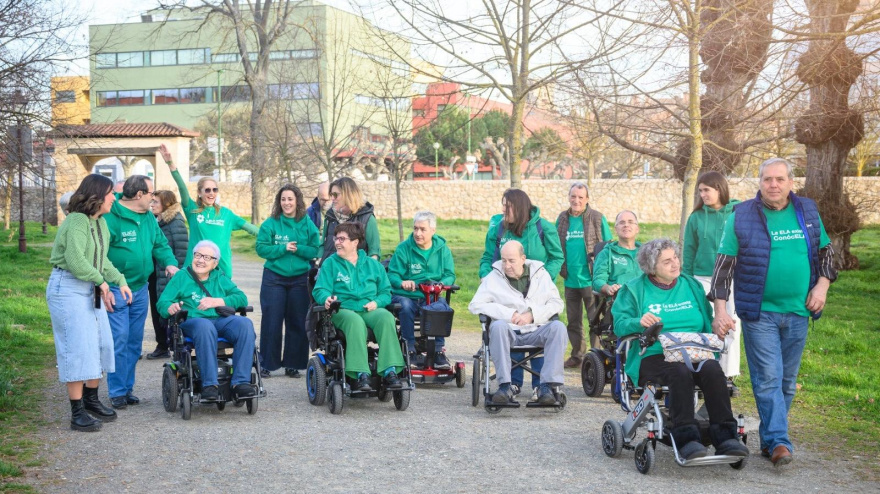 El refuerzo de la dependencia en Castilla y León solo llega a un 17% de los pacientes de ELA: "No cumplen la protección que prometía la Ley ELA"