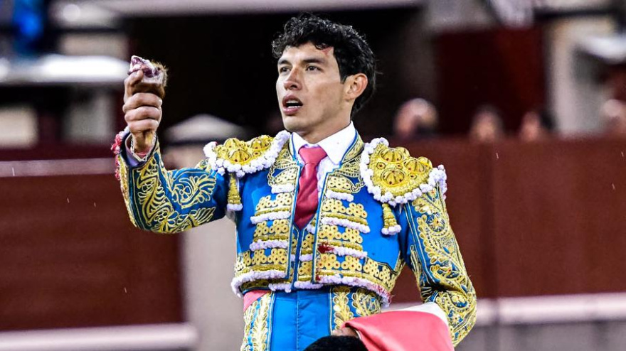 Isaac Fonseca, con la oreja que cortó el pasado año en Las Ventas