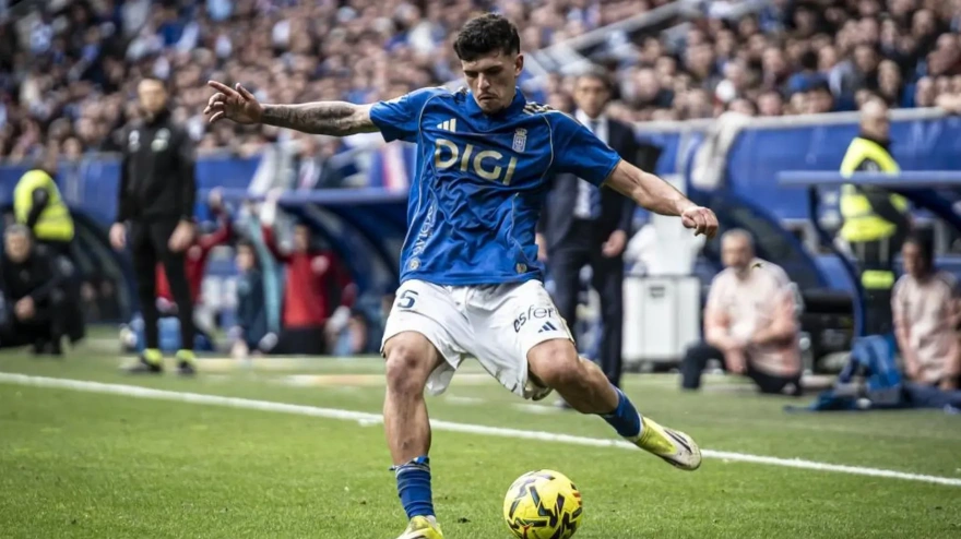 Javi López, durante un partido en el Tartiere