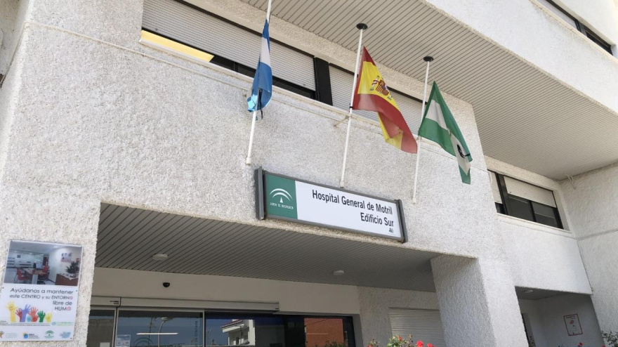 Cortan por obras un acceso clave del Hospital de Motril