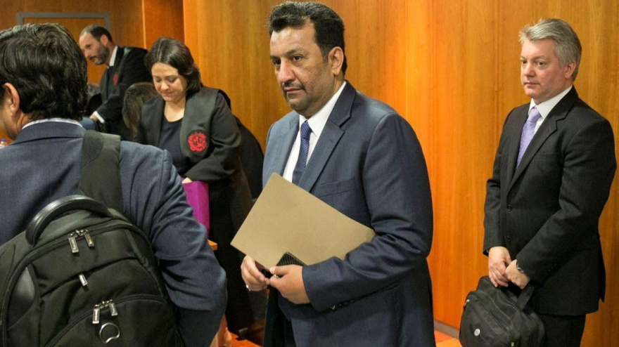 Al Thani en su única visita a los juzgados de Málaga.