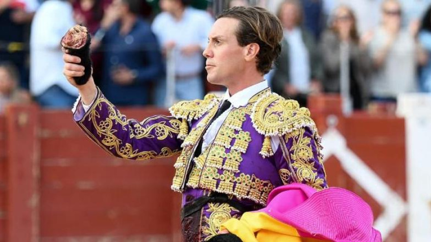 Tomás Angulo, con la oreja cortada el sábado en Colmenar de Oreja