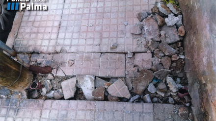 Zanja abierta en una acera de La Soledad

La Policía Local de Palma ha denunciado a un joven, de 20 años y nacionalidad peruana, por, supuestamente, haber abierto una zanja en la acera para conectar un poste eléctrico con una casa okupada en la barriada de La Soledad.

SOCIEDAD ESPAÑA EUROPA ISLAS BALEARES
POLICÍA LOCAL DE PALMA